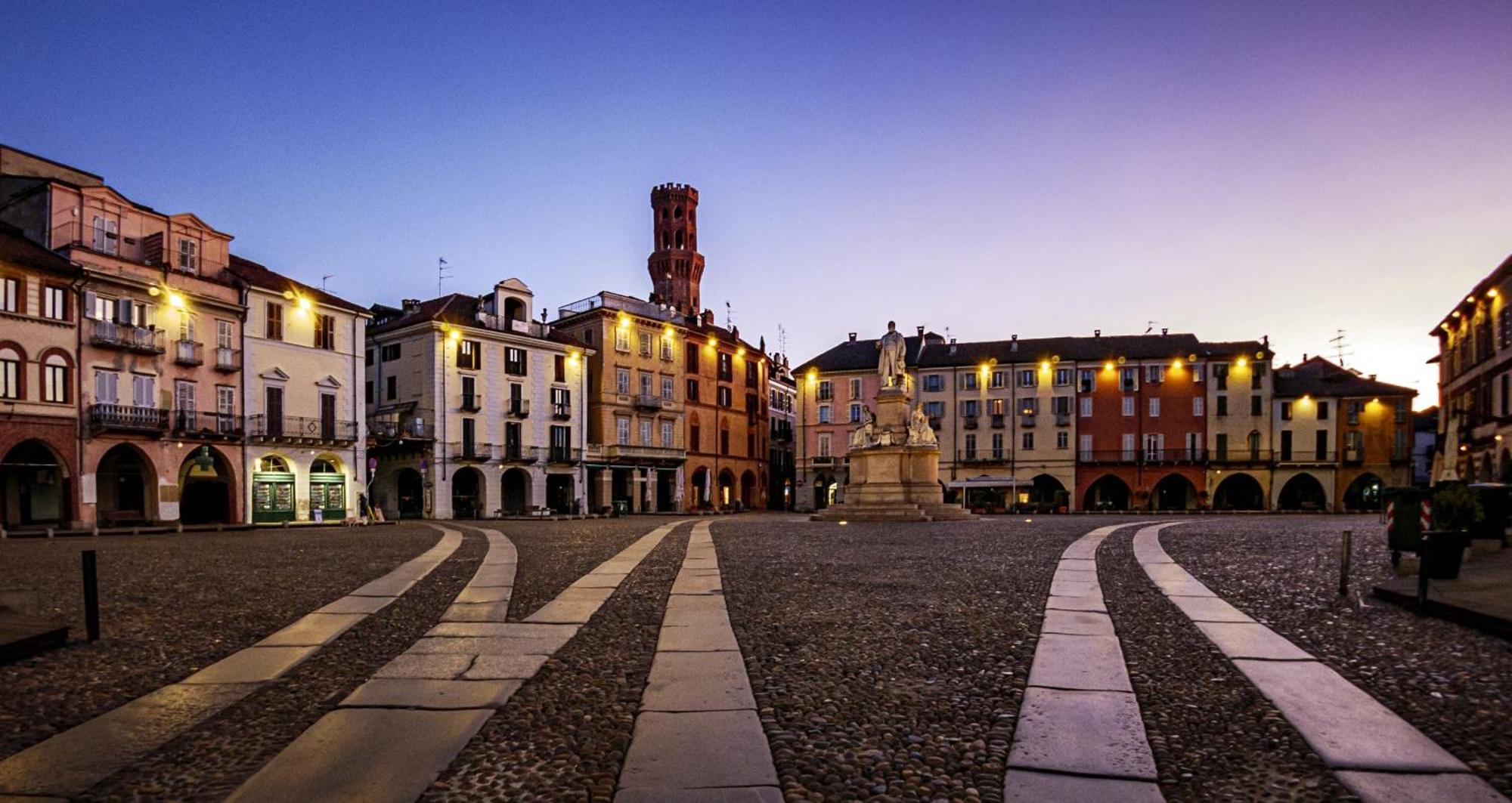 Hotel Matteotti Vercelli Buitenkant foto