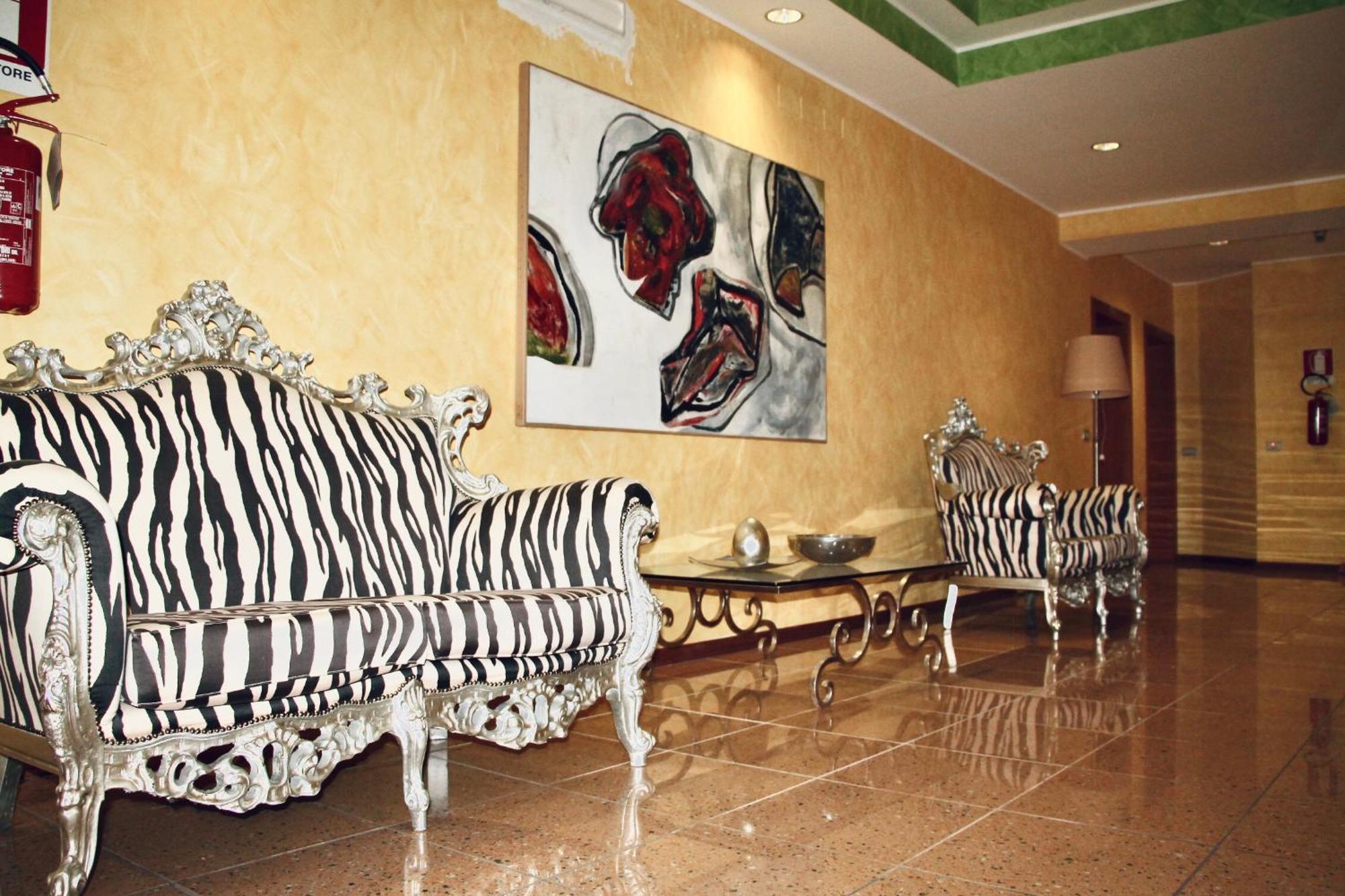 Hotel Matteotti Vercelli Buitenkant foto