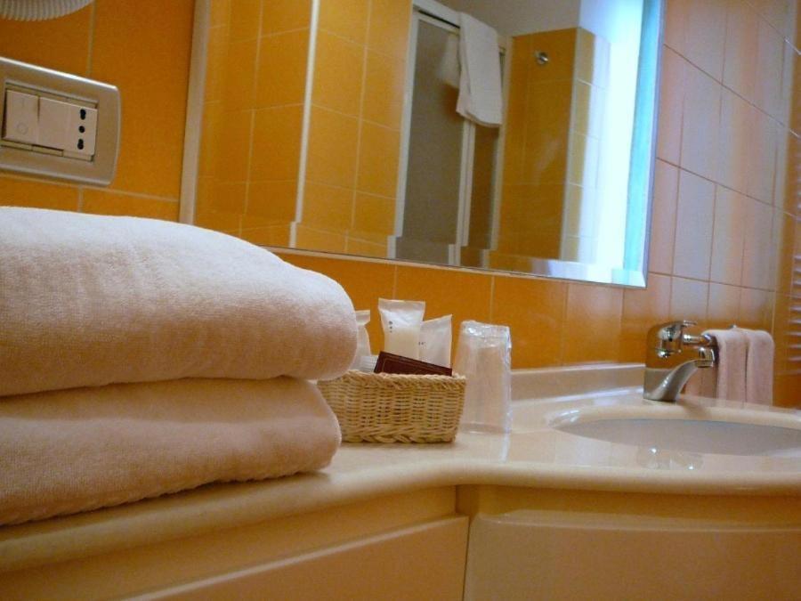Hotel Matteotti Vercelli Buitenkant foto