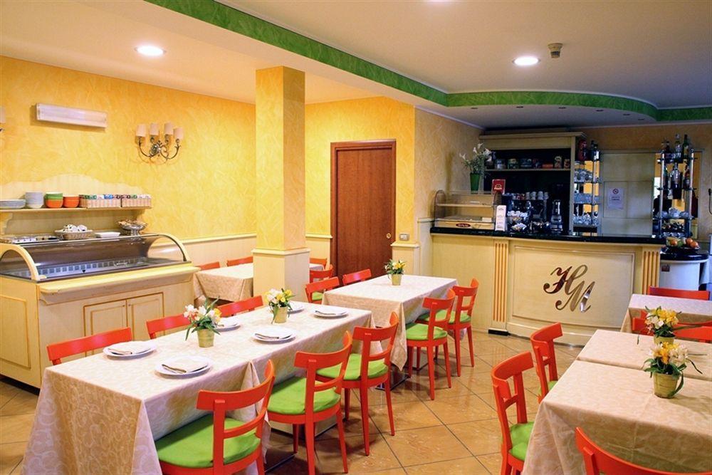 Hotel Matteotti Vercelli Buitenkant foto
