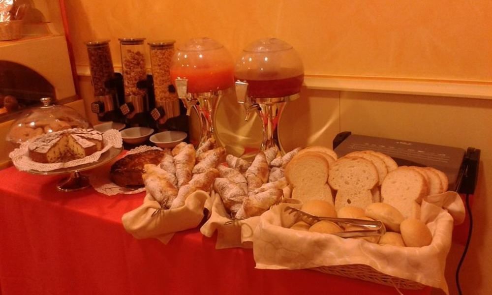 Hotel Matteotti Vercelli Buitenkant foto